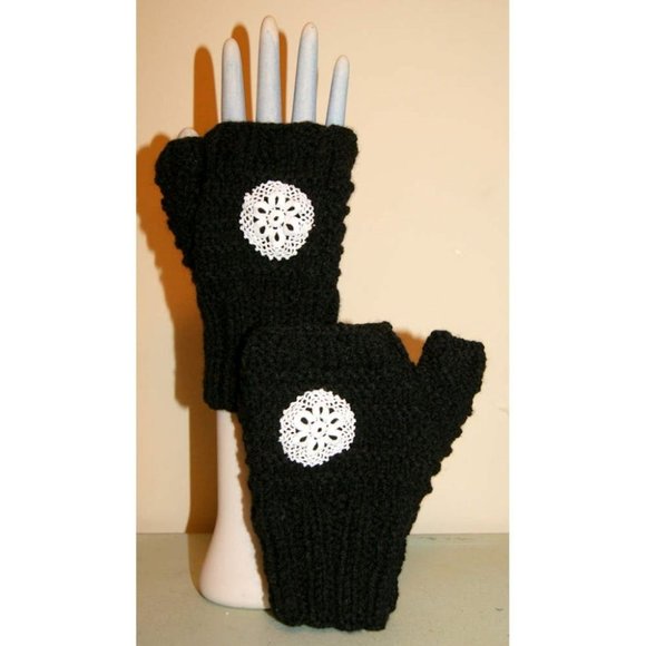 Women's Fingerless Gloves / Mittens Boot Cuffs Set Cottagecore Black White Knit - Picture 2 of 10